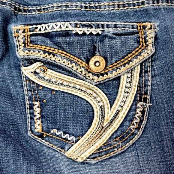 ARIYA JEANS ♡ Sweet 'n Sexy Embellished Bling Stretchy Flared Blue Jeans 11|12 - Picture 12 of 17